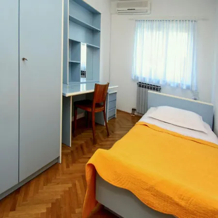 Lägenhet Matko By Interhome Makarska