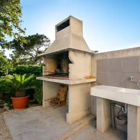 Apartment Matko By Interhome Makarska