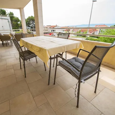 Matko By Interhome * Makarska