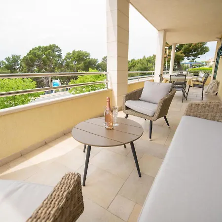 Matko By Interhome * Makarska