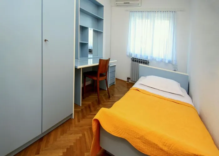 Apartament Matko By Interhome Makarska