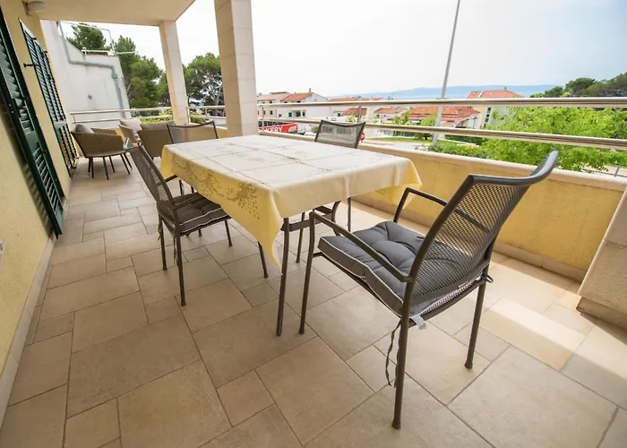 Matko By Interhome * Makarska